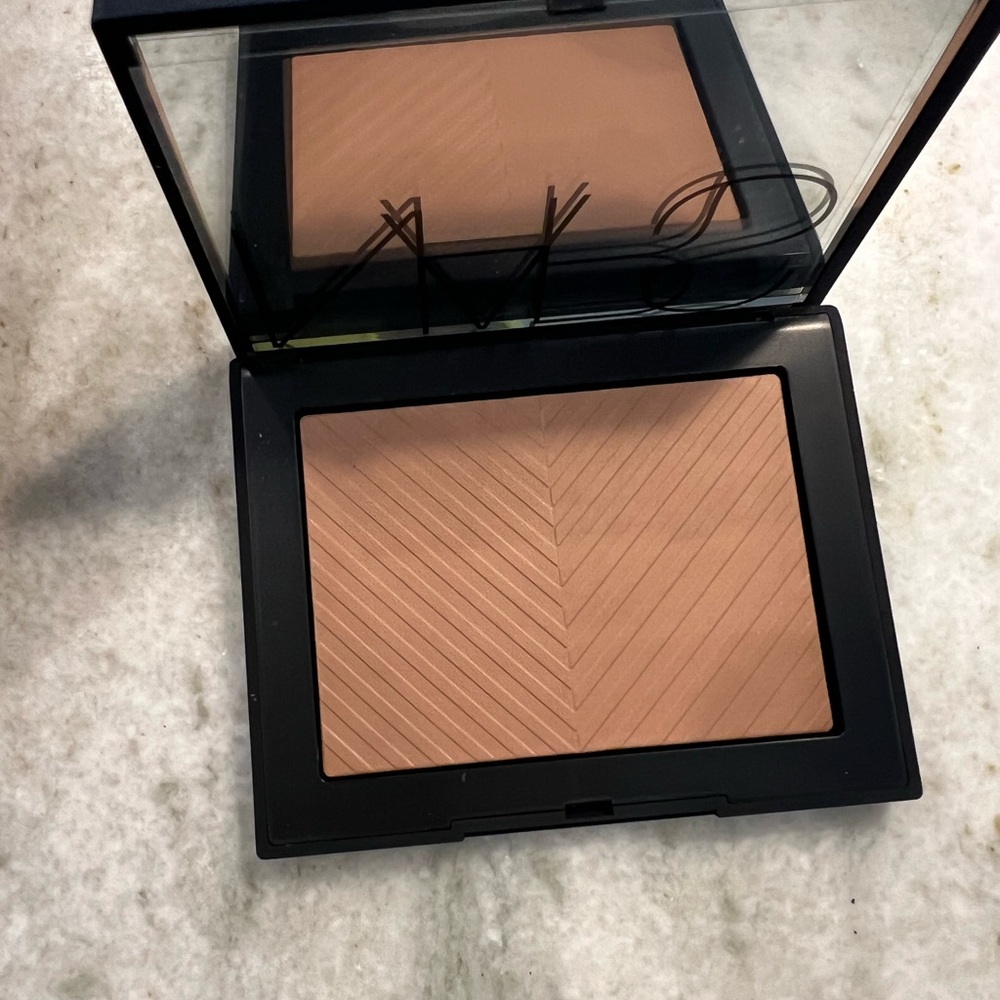 NWOB NARS Laguna Bronzer